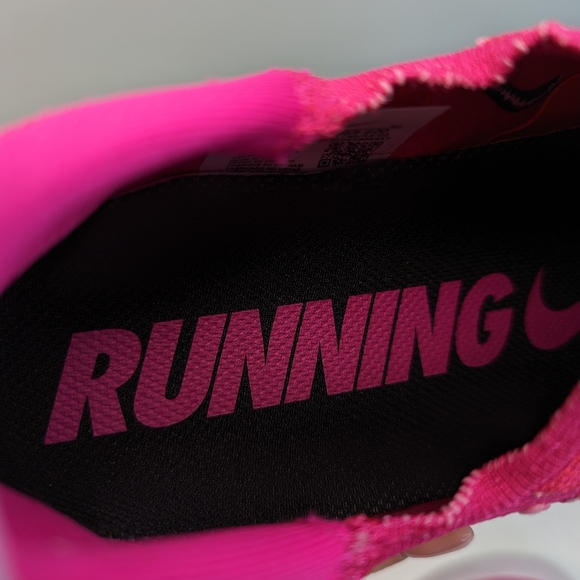 Nike React Escape Run Flyknit Pink Prime Magenta DC4269-600 Running sneakers 12 - Picture 8 of 10